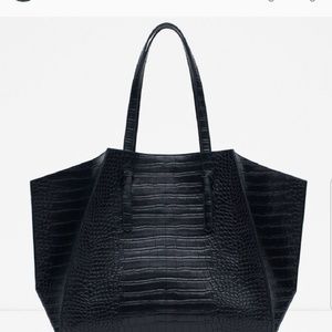 💕💕Zara Crocodile Embossed Tote💕💕